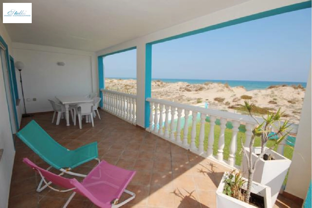 casa de playa en Oliva(Oliva) en venta, superficie 220 m², ano de construccion 1996, estado neat, + estufa, aire acondicionado, parcela 430 m², 6 dormitorios, 2 banos, piscina, ref.: Lo-3416-47