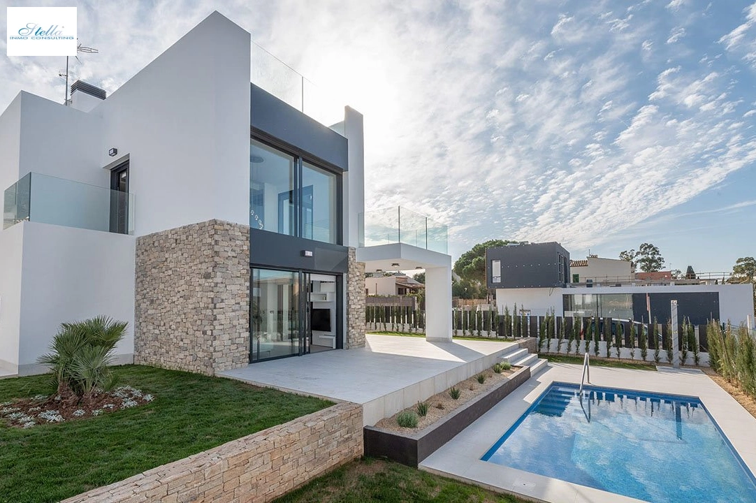 villa en Colonia de Sant Pere en venta, superficie 338 m², estado first owner, aire acondicionado, parcela 434 m², 3 dormitorios, 3 banos, piscina, ref.: HA-MLN-640-E01-11