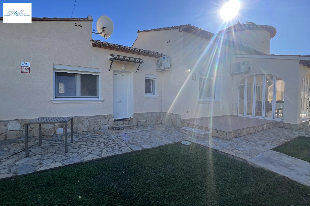 villa en Els Poblets en venta, superficie 130 m², ano de construccion 2000, estado neat, + calefaccion central, aire acondicionado, parcela 545 m², 4 dormitorios, 2 banos, piscina, ref.: AS-2721-14