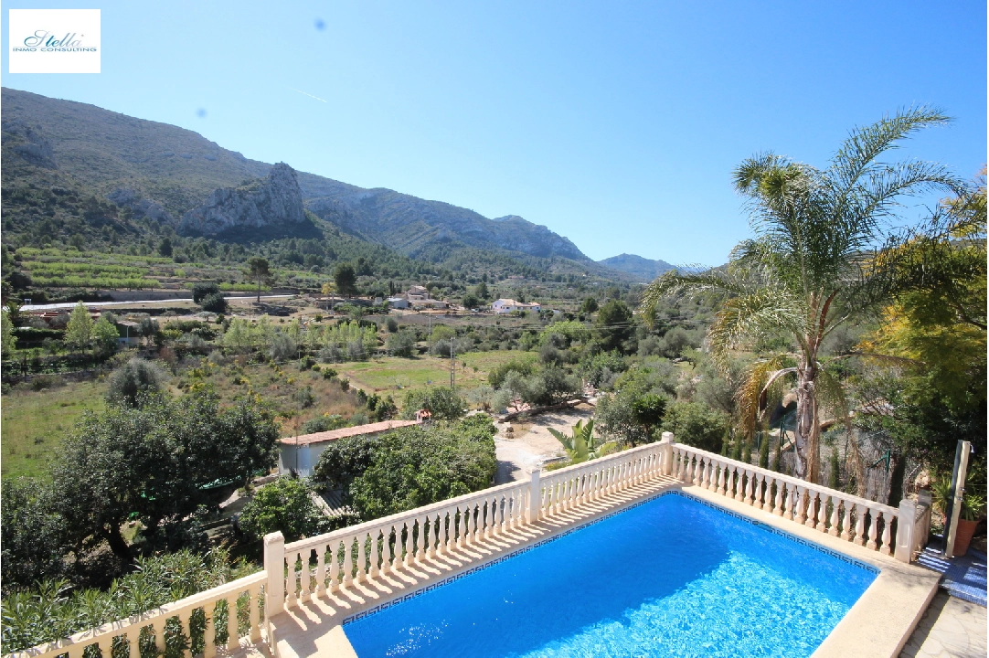 villa en Pedreguer(Monte Solana II) en alquiler de vacaciones, superficie 186 m², ano de construccion 2007, + KLIMA, aire acondicionado, parcela 849 m², 3 dormitorios, 2 banos, piscina, ref.: T-0821-2