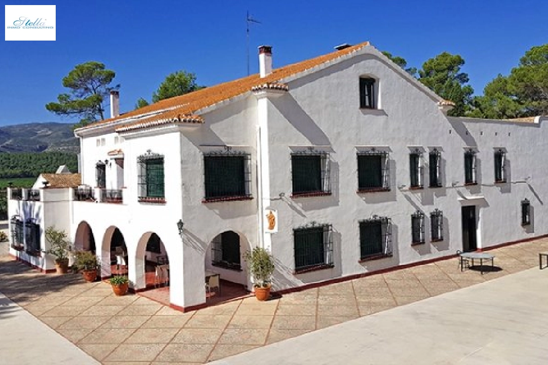 villa en Gandia en venta, superficie 1300 m², parcela 200000 m², 20 banos, ref.: BS-3974641-49