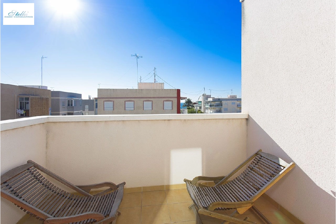 adosado en Santa Pola en venta, superficie 156 m², estado first owner, parcela 80 m², 3 dormitorios, 3 banos, piscina, ref.: HA-SPN-700-R06-9