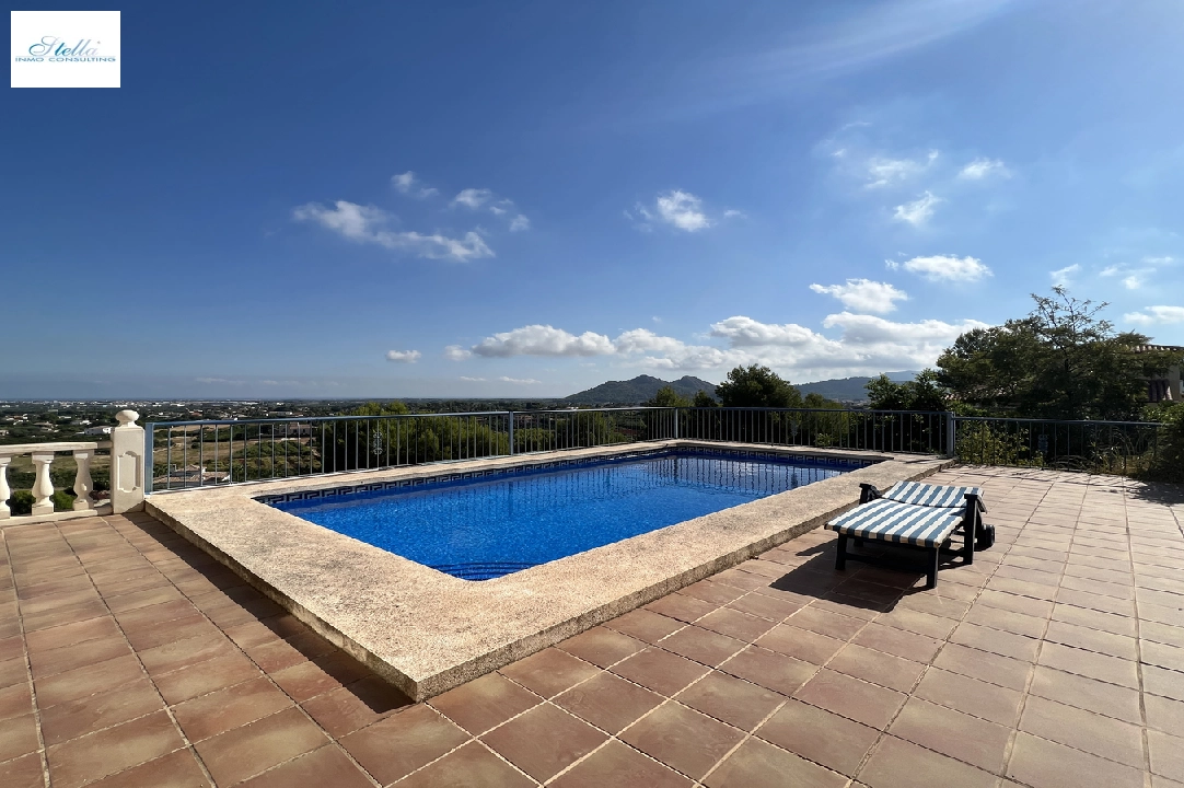 villa en Pedreguer(Monte Solana) en venta, superficie 239 m², ano de construccion 2005, + KLIMA, aire acondicionado, parcela 873 m², 3 dormitorios, 3 banos, piscina, ref.: SB-2222-25