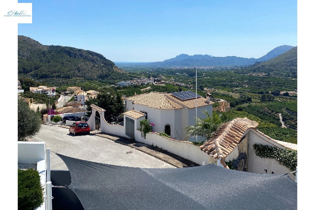 villa en Adsubia  en venta, superficie 260 m², ano de construccion 2016, estado neat, + calefaccion suelo, aire acondicionado, parcela 635 m², 4 dormitorios, 3 banos, piscina, ref.: AS-1523-36