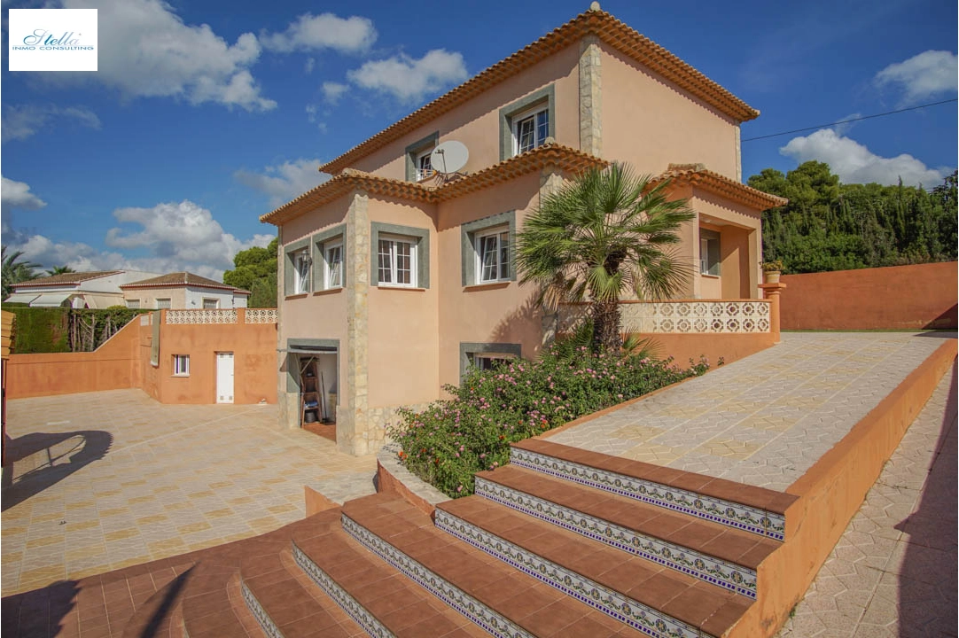 villa en Calpe(Partida La Calalga) en venta, superficie 345 m², aire acondicionado, parcela 867 m², 5 dormitorios, 3 banos, piscina, ref.: BP-7016CAL-24