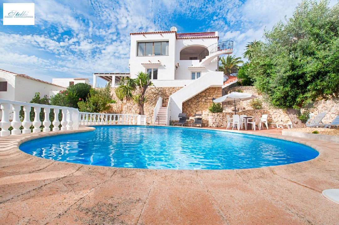 villa en Benissa(Baladrar) en venta, superficie 187 m², aire acondicionado, parcela 1000 m², 4 dormitorios, 2 banos, piscina, ref.: AM-11828DA-3700-1