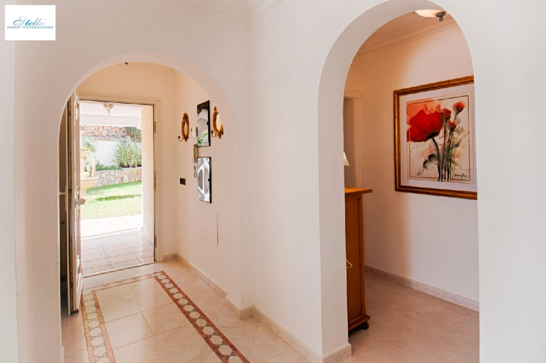 villa en Benissa(El Magraner) en venta, superficie 310 m², aire acondicionado, parcela 1000 m², 4 dormitorios, 3 banos, piscina, ref.: AM-11829DA-3700-27