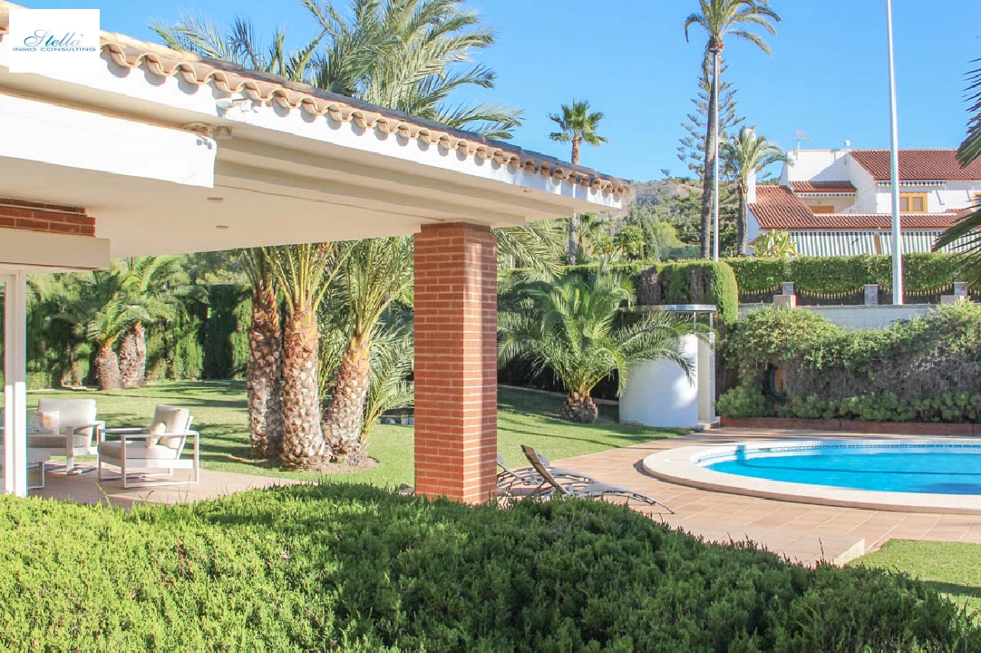 villa en Benidorm(de Napoles) en venta, superficie 642 m², aire acondicionado, parcela 1853 m², 7 dormitorios, 6 banos, piscina, ref.: BP-7035BED-15