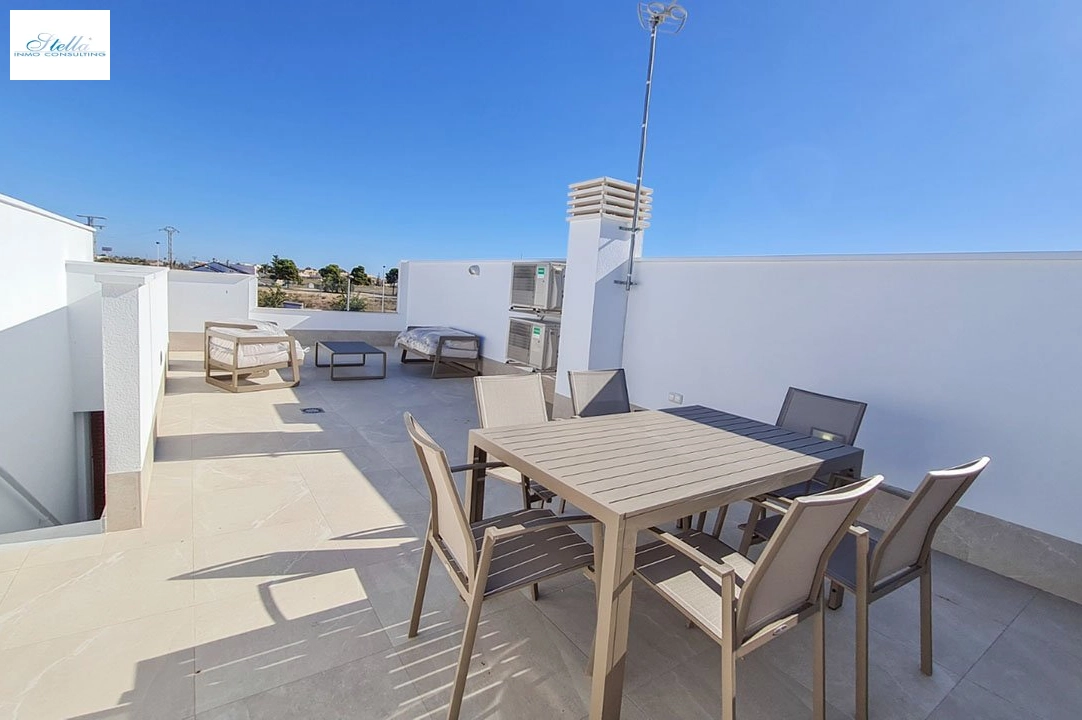 villa en San Pedro del Pinatar en venta, superficie 158 m², estado first owner, parcela 129 m², 3 dormitorios, 2 banos, piscina, ref.: HA-SAN-115-E01-16