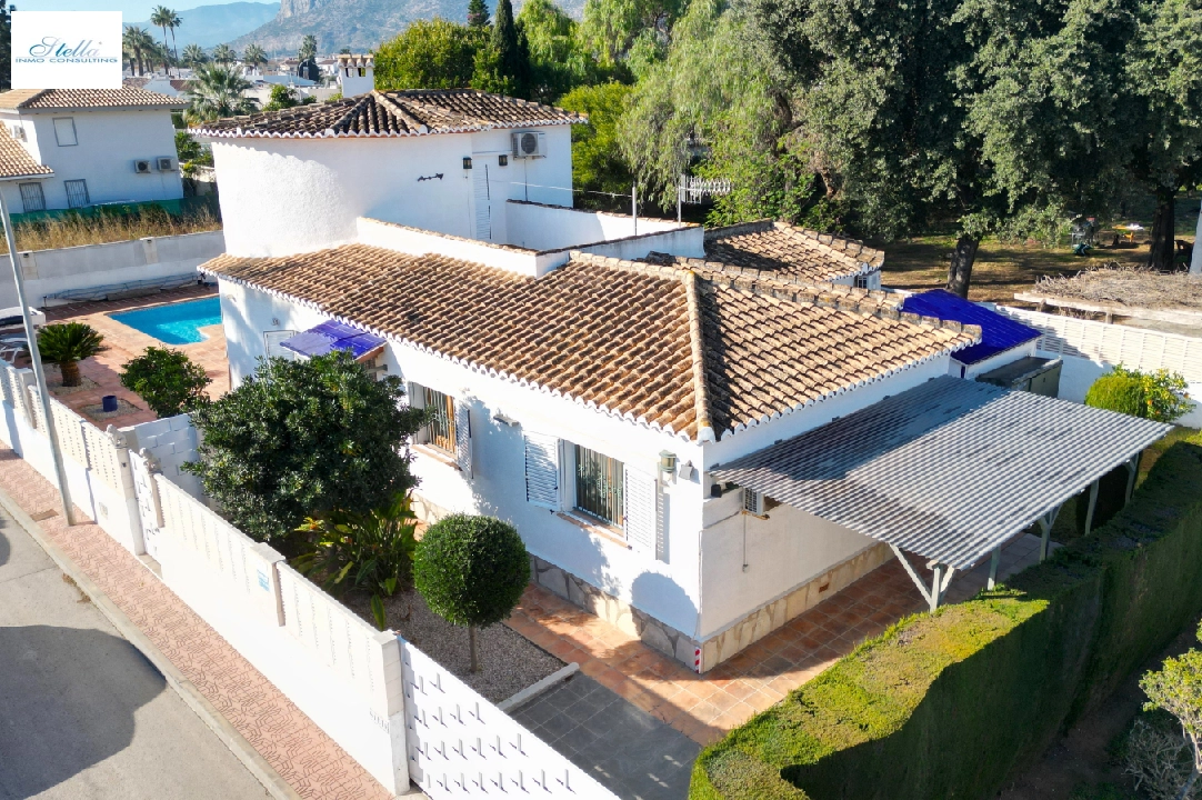 villa en Els Poblets en venta, superficie 152 m², ano de construccion 1993, + calefaccion central, aire acondicionado, parcela 582 m², 4 dormitorios, 3 banos, piscina, ref.: FK-0324-2