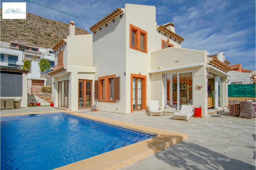 villa en Finestrat(Sierra Cortina) en venta, superficie 188 m², aire acondicionado, parcela 435 m², 3 dormitorios, 3 banos, piscina, ref.: BP-7049FIN-10