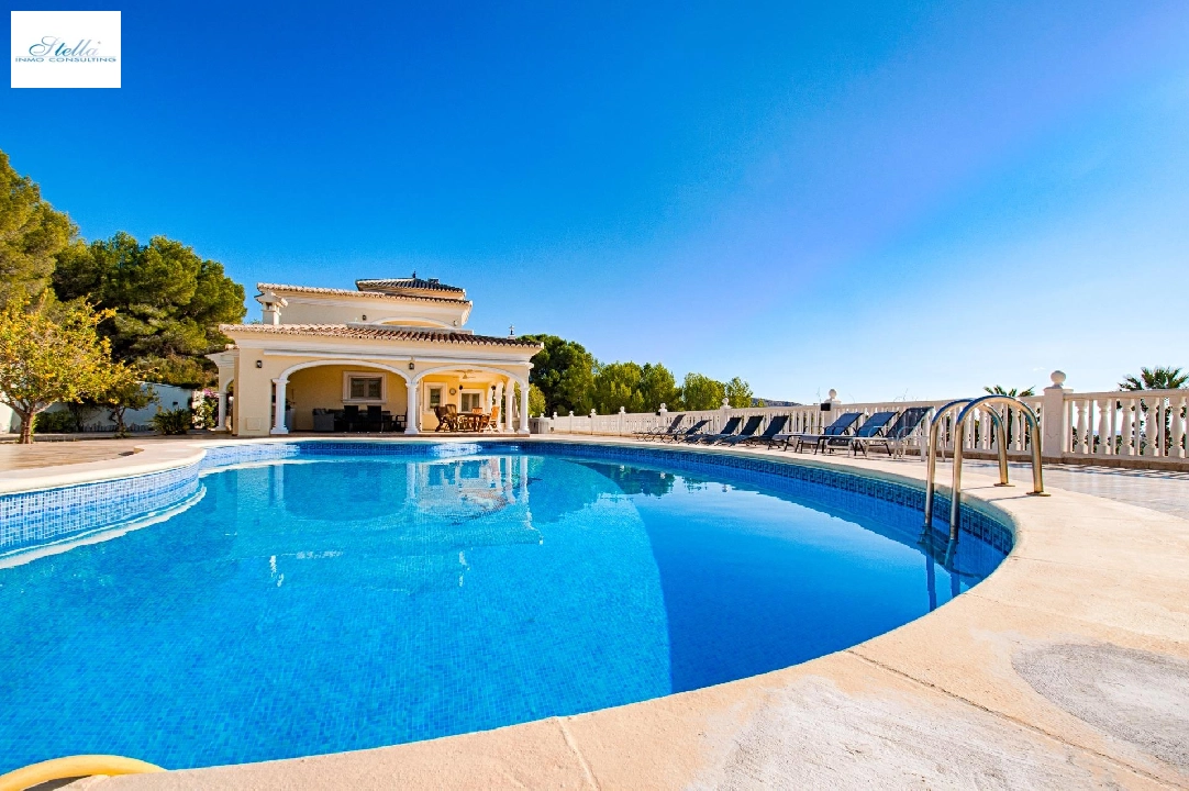 villa en Moraira(Pla del mar) en venta, superficie 466 m², aire acondicionado, parcela 2040 m², 5 dormitorios, 5 banos, piscina, ref.: AM-12066DA-3700-5