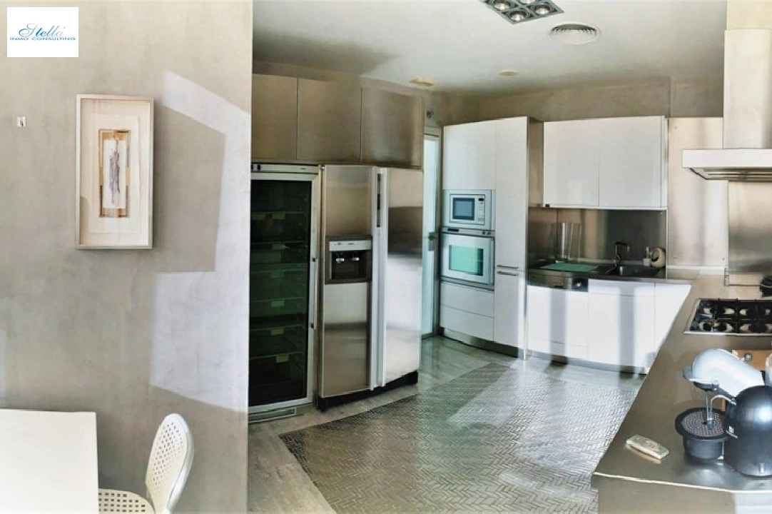 apartamento en Benidorm(Benidorm) en venta, superficie 176 m², aire acondicionado, 2 dormitorios, 2 banos, piscina, ref.: AM-822DA-3700-9