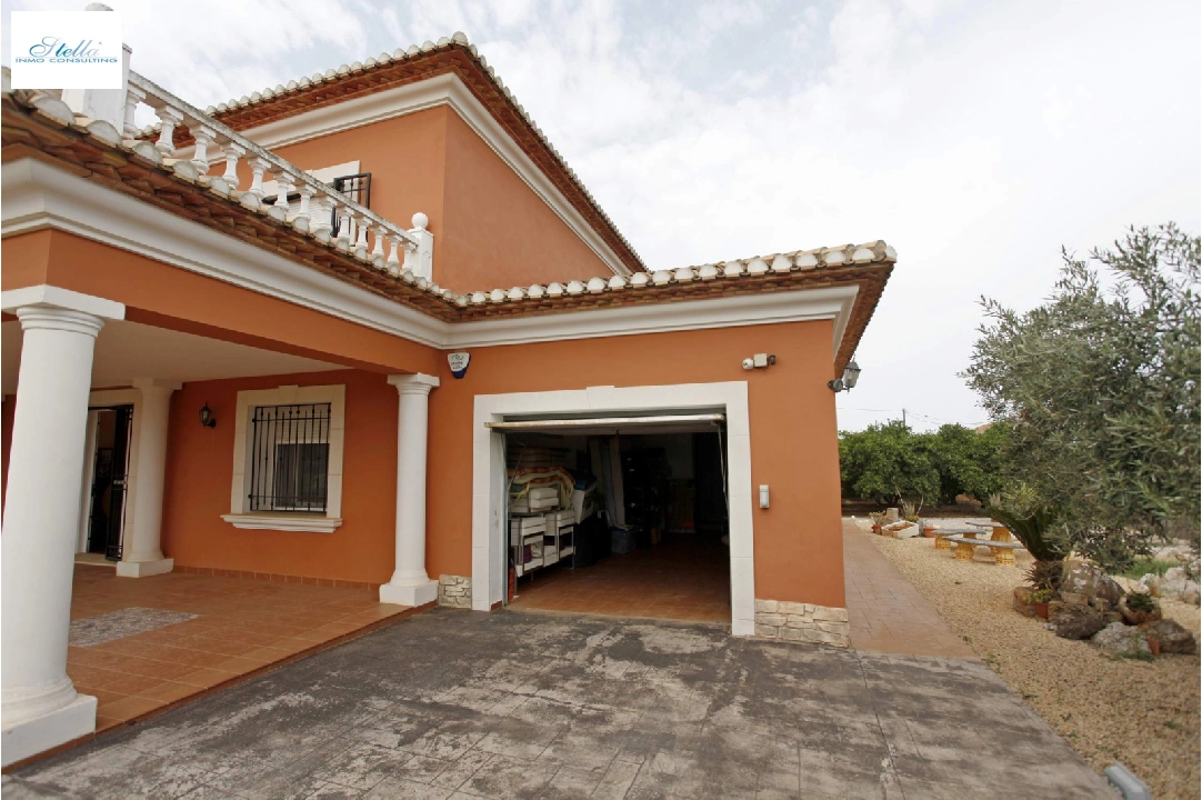 villa en Denia(Torrecarrals) en venta, superficie 442 m², estado neat, + calefaccion central, parcela 4441 m², 3 dormitorios, 4 banos, piscina, ref.: MNC-0124-25