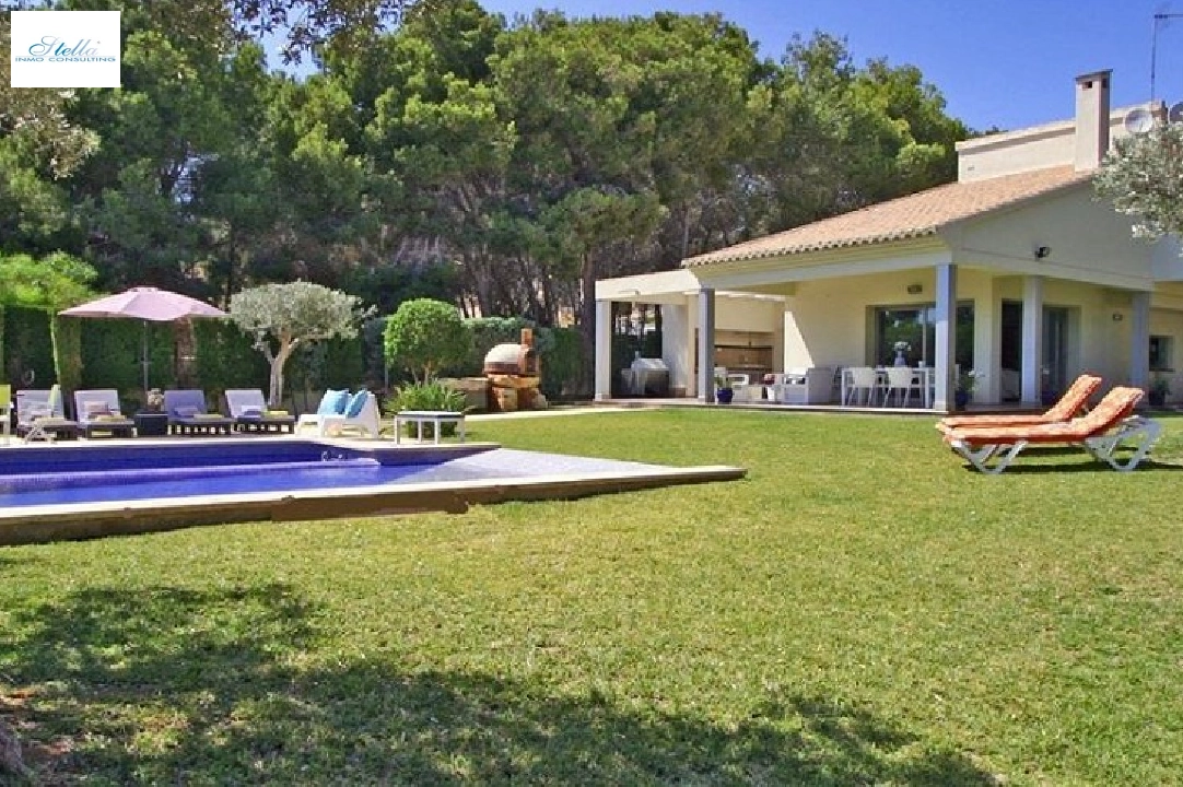 villa en Moraira(La Cometa) en venta, superficie 268 m², aire acondicionado, parcela 1846 m², 5 dormitorios, 4 banos, piscina, ref.: CA-H-1780-AMB-1