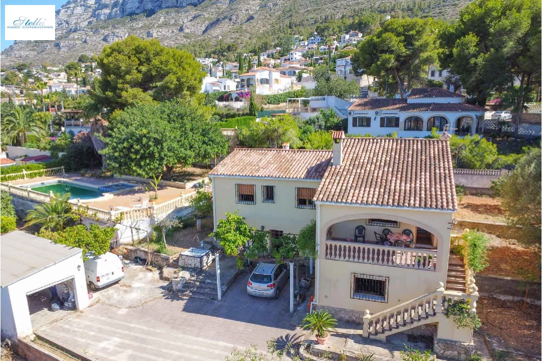 villa en Denia(Campusos) en venta, superficie 321 m², aire acondicionado, parcela 2459 m², 7 dormitorios, 4 banos, piscina, ref.: BP-8184DEN-1