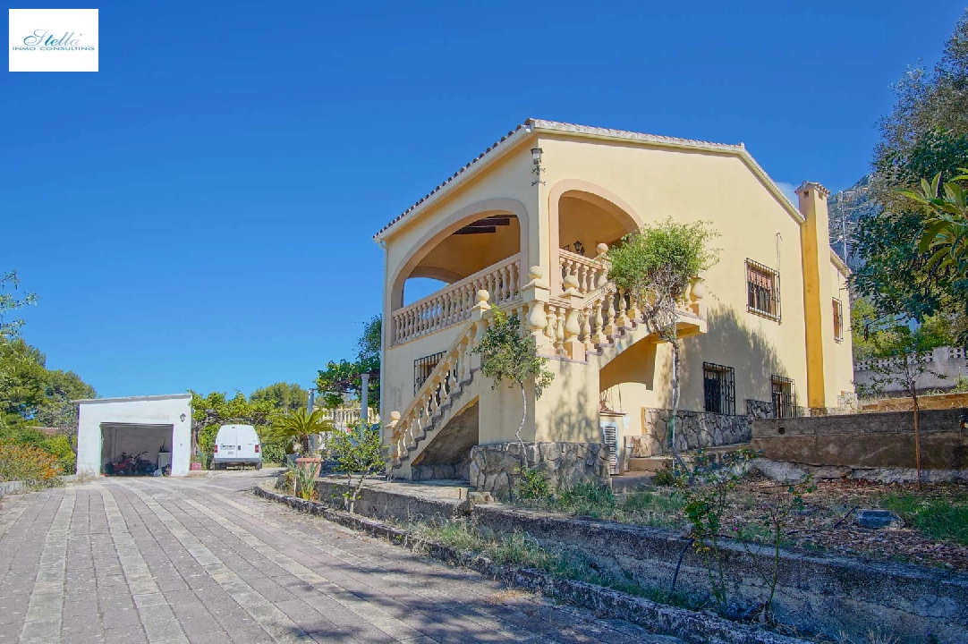 villa en Denia(Campusos) en venta, superficie 321 m², aire acondicionado, parcela 2459 m², 7 dormitorios, 4 banos, piscina, ref.: BP-8184DEN-22