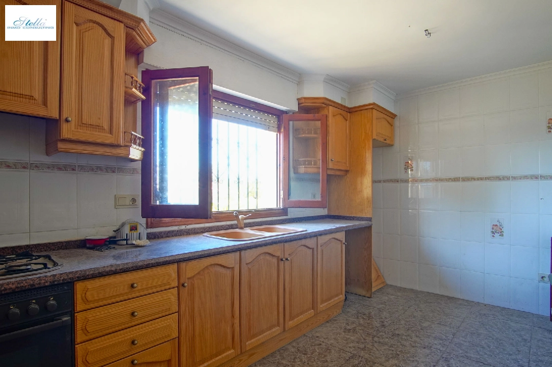 villa en Denia(Campusos) en venta, superficie 321 m², aire acondicionado, parcela 2459 m², 7 dormitorios, 4 banos, piscina, ref.: BP-8184DEN-37