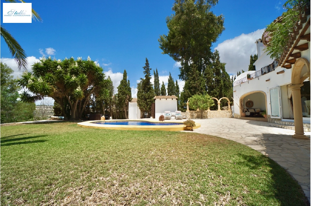 villa en Moraira(Moraira Alcasar) en venta, superficie 267 m², aire acondicionado, parcela 972 m², 5 dormitorios, 3 banos, piscina, ref.: CA-H-1781-AMBI-39