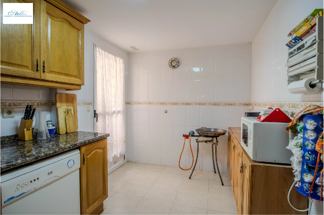 apartamento en Denia en venta, superficie 105 m², ano de construccion 2000, estado neat, + calefaccion central, aire acondicionado, 3 dormitorios, 2 banos, piscina, ref.: MG-0424-13