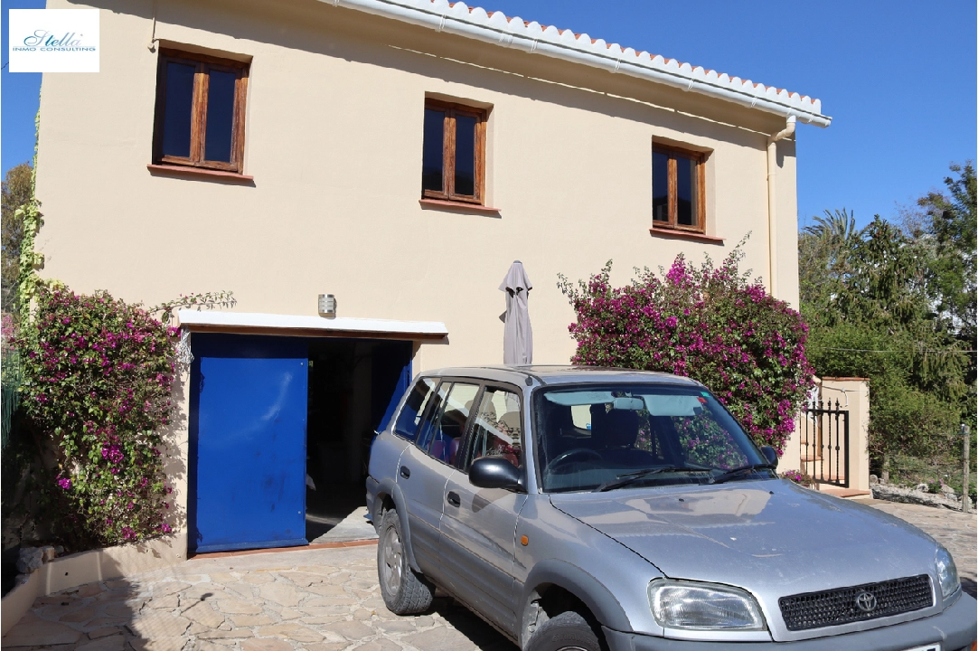 finca en Parcent en venta, superficie 140 m², parcela 830 m², 3 dormitorios, 1 banos, ref.: PT-24005-37