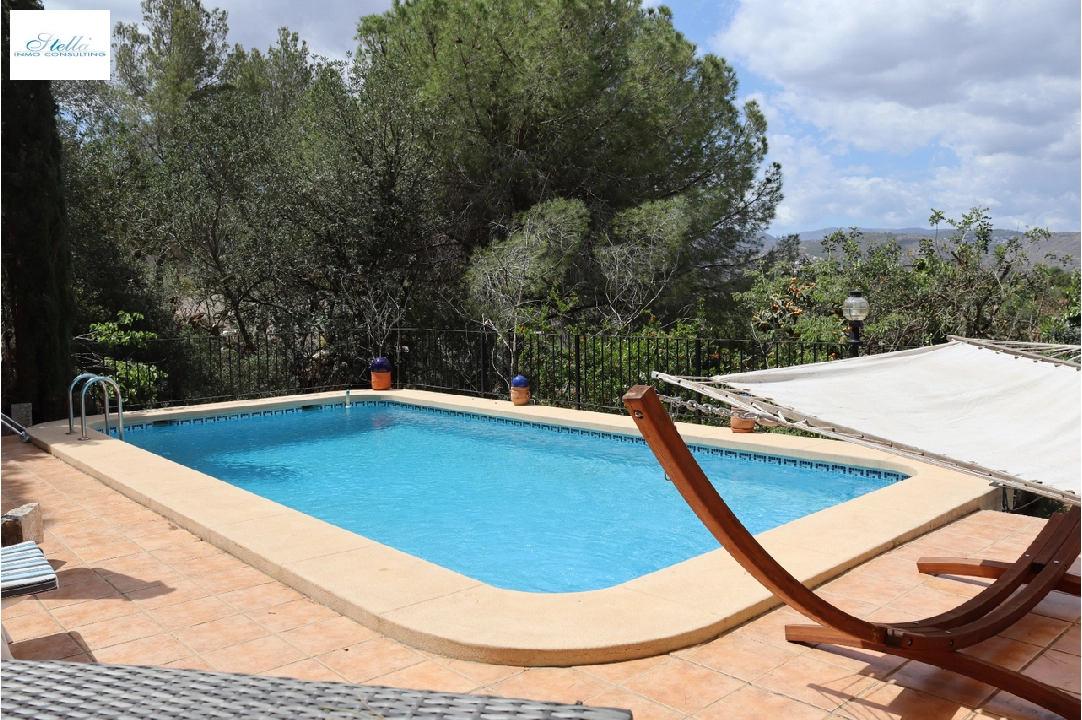 villa en Pedreguer en venta, superficie 196 m², parcela 984 m², 3 dormitorios, 3 banos, piscina, ref.: PT-24008-2