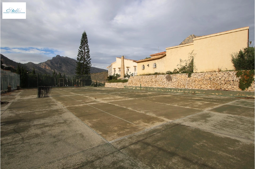 villa en Calpe(La Canuta) en venta, superficie 609 m², parcela 3102 m², 4 dormitorios, 4 banos, piscina, ref.: COB-3330-10535-47