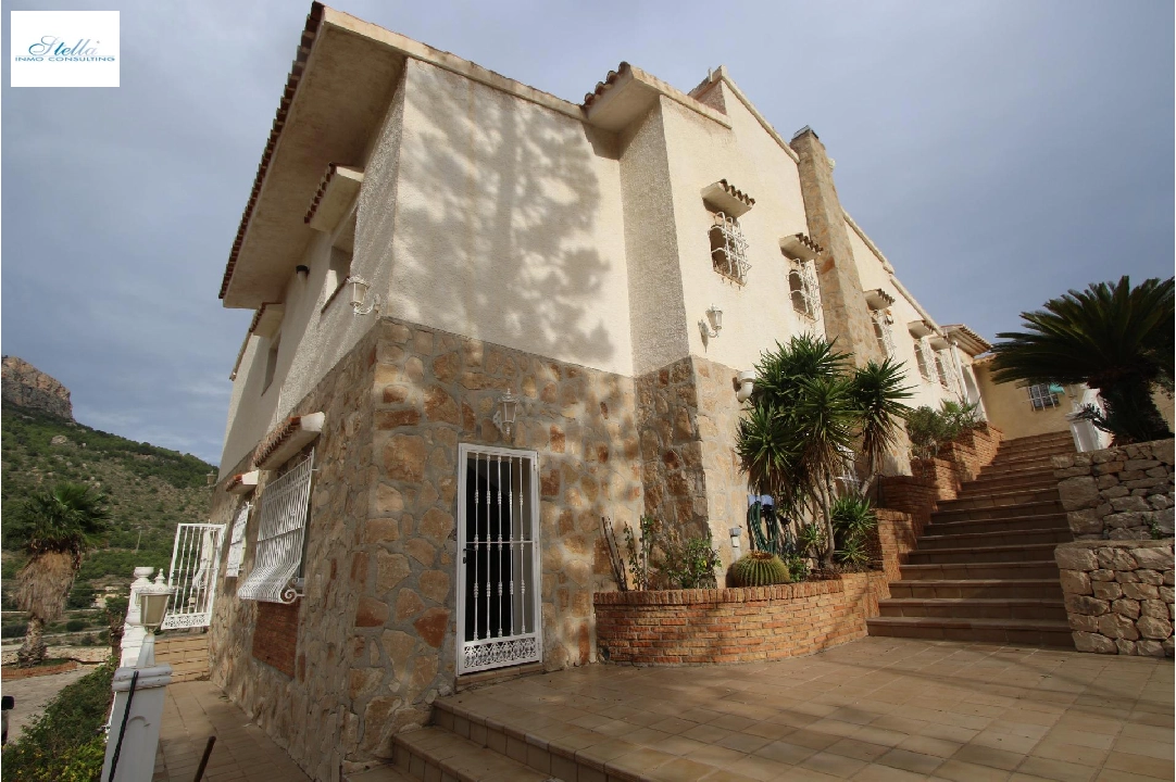 villa en Calpe(La Canuta) en venta, superficie 609 m², parcela 3102 m², 4 dormitorios, 4 banos, piscina, ref.: COB-3330-10535-48