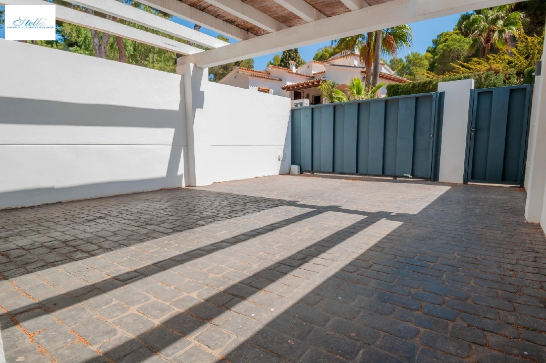 villa en Moraira(El Portet) en venta, superficie 180 m², aire acondicionado, parcela 1300 m², 4 dormitorios, 4 banos, piscina, ref.: COB-3455-10535-39