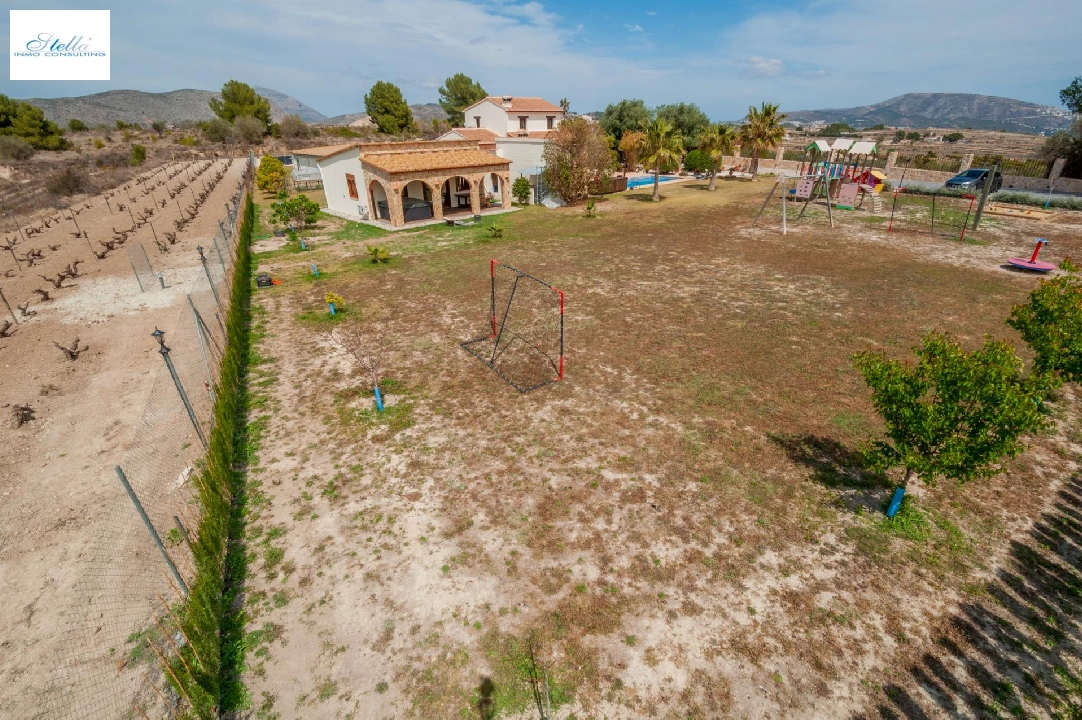 finca en Teulada(Zona de la playa) en venta, superficie 238 m², aire acondicionado, parcela 14129 m², 5 dormitorios, 4 banos, piscina, ref.: COB-3457-10535-36