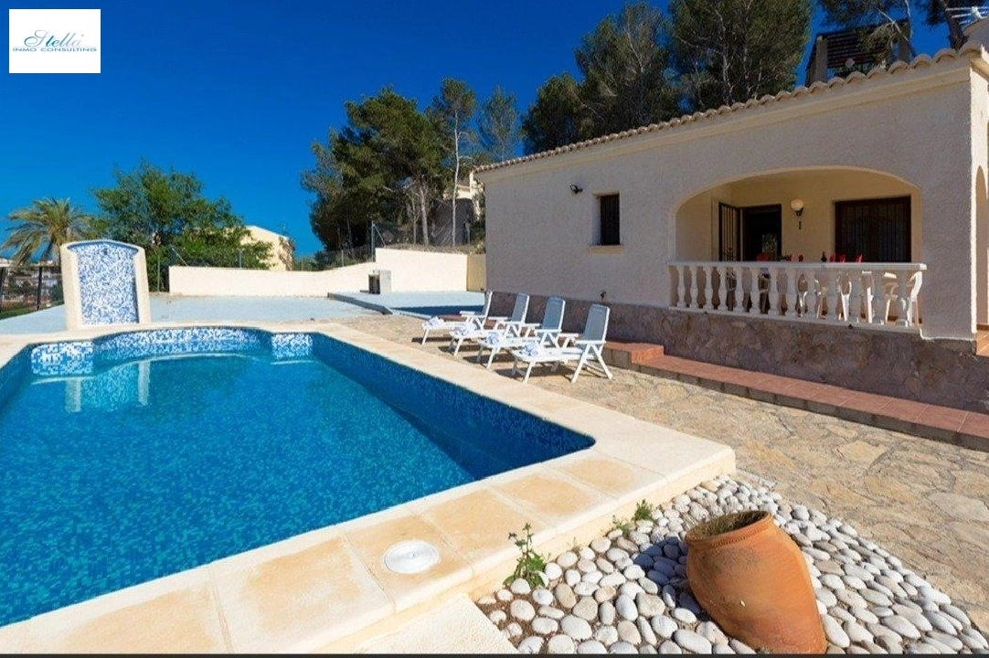 villa en Calpe en venta, superficie 90 m², + estufa, aire acondicionado, parcela 800 m², 3 dormitorios, 1 banos, piscina, ref.: AM-11853DR-2