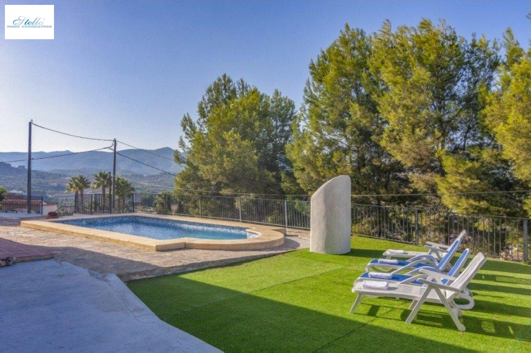 villa en Calpe en venta, superficie 90 m², + estufa, aire acondicionado, parcela 800 m², 3 dormitorios, 1 banos, piscina, ref.: AM-11853DR-7