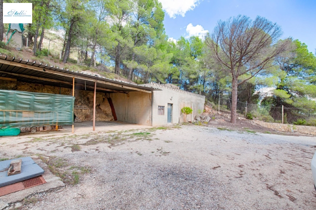 finca en Relleu en venta, superficie 174 m², ano de construccion 1990, aire acondicionado, parcela 26000 m², 4 dormitorios, 1 banos, piscina, ref.: AM-12046DA-48