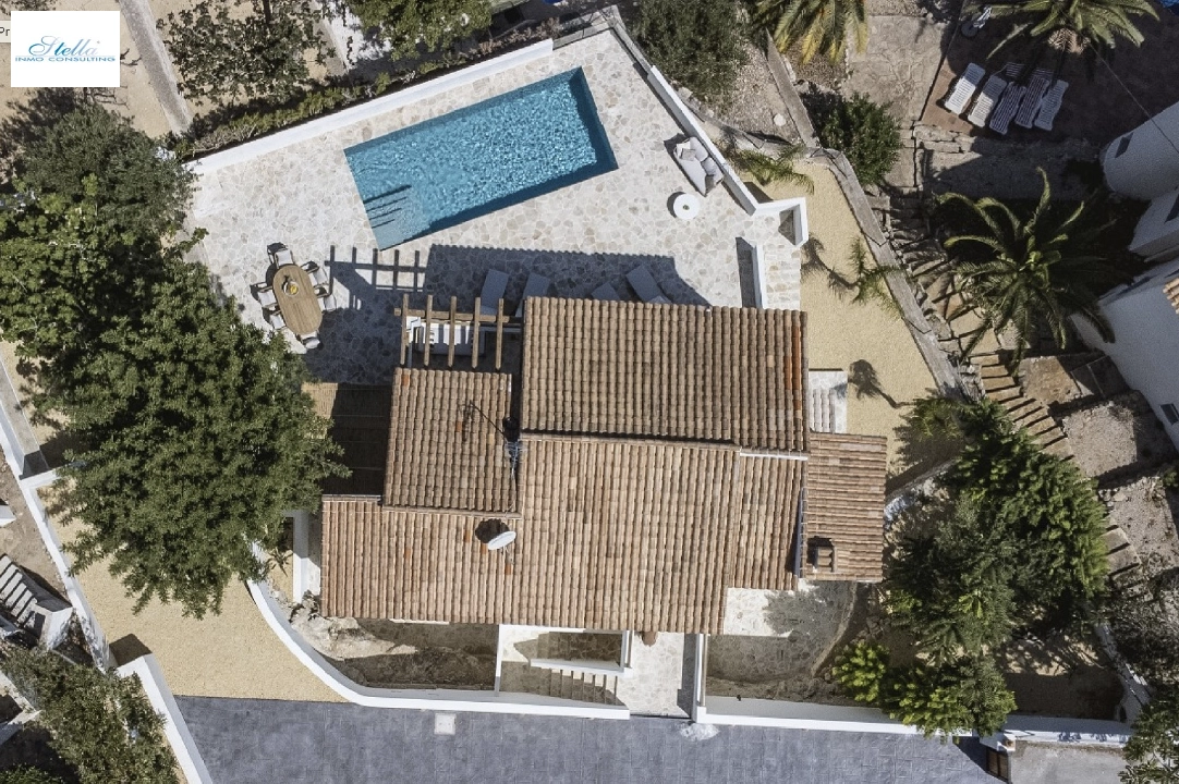 villa en Javea(Pinosol) en venta, superficie 250 m², aire acondicionado, parcela 900 m², 3 dormitorios, 3 banos, piscina, ref.: CA-H-1821-AMBI-30