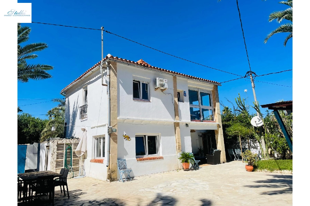 villa en Denia en venta, superficie 133 m², ano de construccion 1970, aire acondicionado, parcela 350 m², 3 dormitorios, 2 banos, piscina, ref.: UM-UV-0624-25