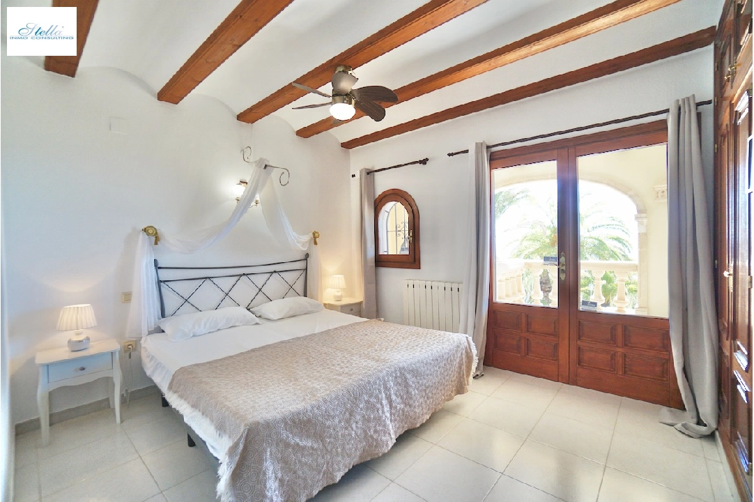 villa en Benitachell(La Cumbre del Sol) en venta, superficie 340 m², parcela 994 m², 5 dormitorios, 5 banos, piscina, ref.: CA-H-1677-AMB-12