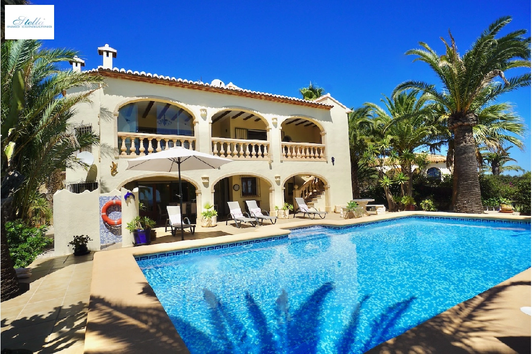 villa en Benitachell(La Cumbre del Sol) en venta, superficie 340 m², parcela 994 m², 5 dormitorios, 5 banos, piscina, ref.: CA-H-1677-AMB-35