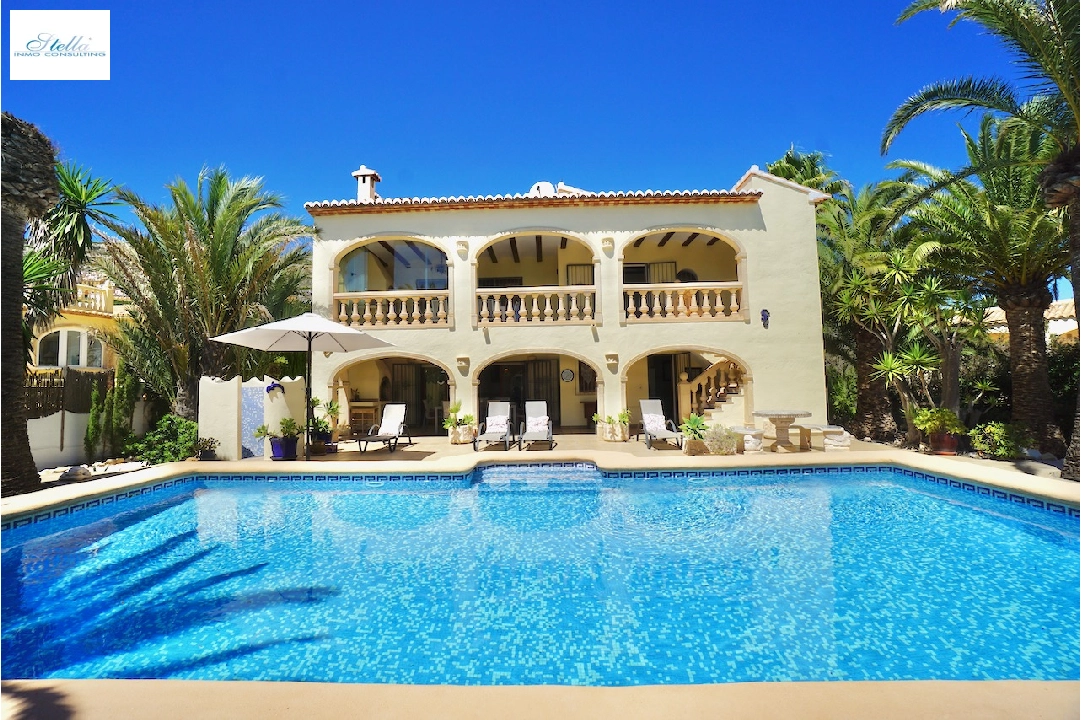 villa en Benitachell(La Cumbre del Sol) en venta, superficie 340 m², parcela 994 m², 5 dormitorios, 5 banos, piscina, ref.: CA-H-1677-AMB-36