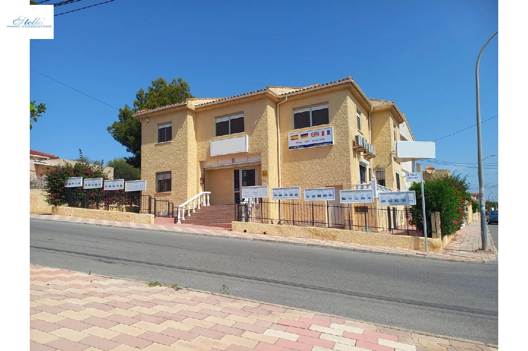 villa en San Fulgencio en venta, superficie 216 m², estado neat, aire acondicionado, parcela 268 m², 5 dormitorios, 2 banos, ref.: HA-M-SC-OFI-1