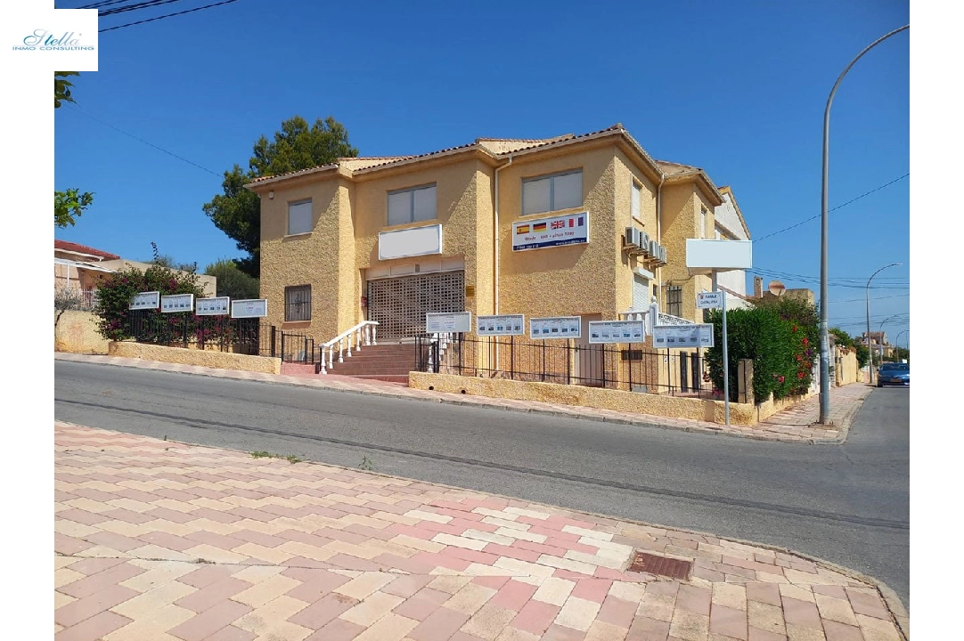 villa en San Fulgencio en venta, superficie 216 m², estado neat, aire acondicionado, parcela 268 m², 5 dormitorios, 2 banos, ref.: HA-M-SC-OFI-18