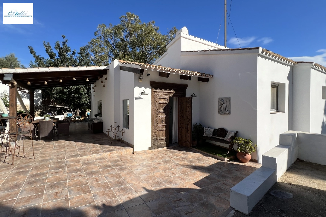 villa en Denia(Florida) en venta, superficie 182 m², ano de construccion 1980, + KLIMA, aire acondicionado, parcela 595 m², 3 dormitorios, 2 banos, piscina, ref.: SC-T1024-1