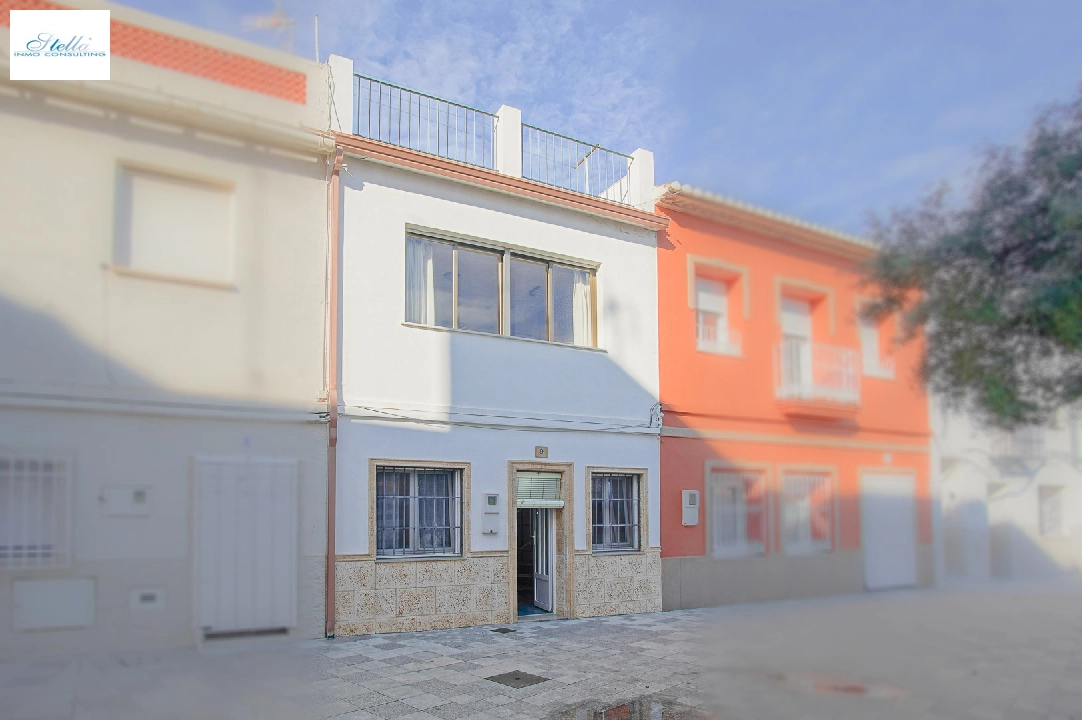 casa de pueblo en Denia en venta, superficie 82 m², ano de construccion 1950, + KLIMA, aire acondicionado, 3 dormitorios, 2 banos, piscina, ref.: BP-C3XY8224DEN-1