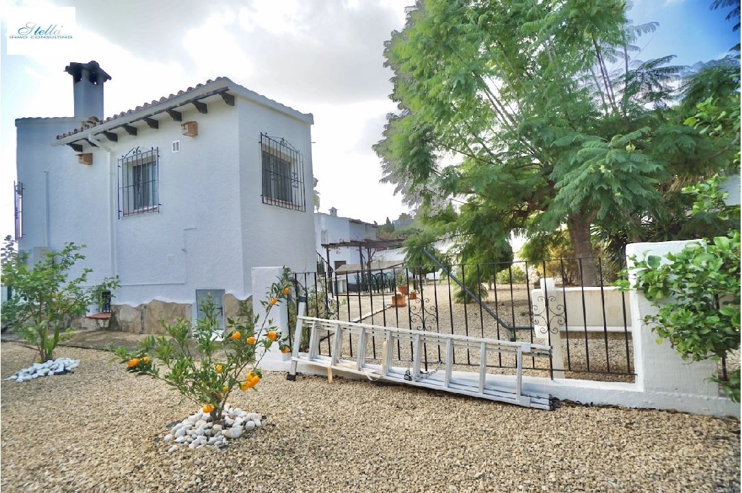 villa en Moraira(Pinar del Advocat) en venta, superficie 184 m², parcela 795 m², 3 dormitorios, 2 banos, piscina, ref.: CA-H-1838-AMB-26