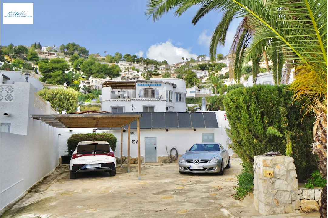 villa en Moraira(Pinar del Advocat) en venta, superficie 184 m², parcela 795 m², 3 dormitorios, 2 banos, piscina, ref.: CA-H-1838-AMB-29