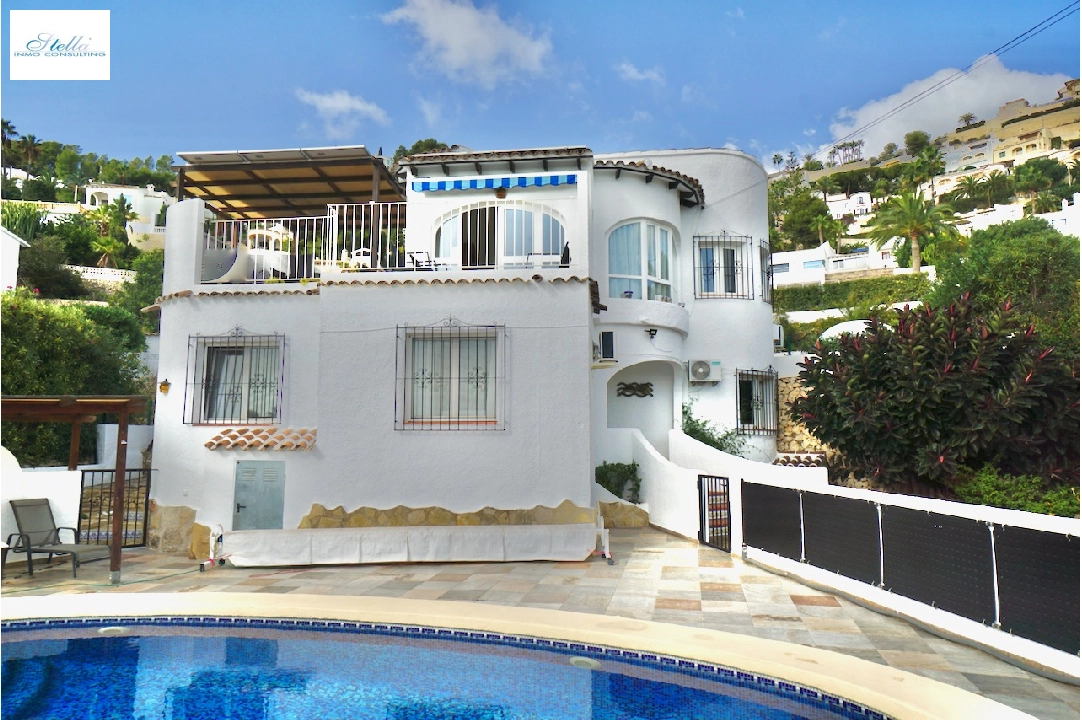 villa en Moraira(Pinar del Advocat) en venta, superficie 184 m², parcela 795 m², 3 dormitorios, 2 banos, piscina, ref.: CA-H-1838-AMB-30