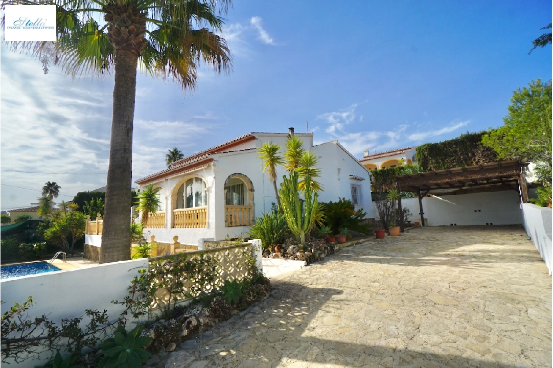 villa en Benitachell(Les Fonts) en venta, superficie 132 m², parcela 672 m², 3 dormitorios, 2 banos, piscina, ref.: CA-H-1844-AMBE-32