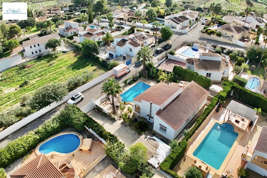 villa en Benitachell(Les Fonts) en venta, superficie 132 m², parcela 672 m², 3 dormitorios, 2 banos, piscina, ref.: CA-H-1844-AMBE-40