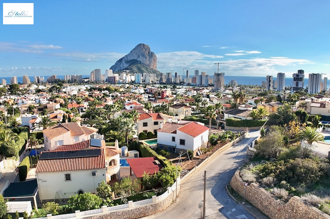 villa en Calpe(Ortembach) en venta, superficie 350 m², aire acondicionado, parcela 792 m², 4 dormitorios, 4 banos, piscina, ref.: CA-H-1849-AMBE-2