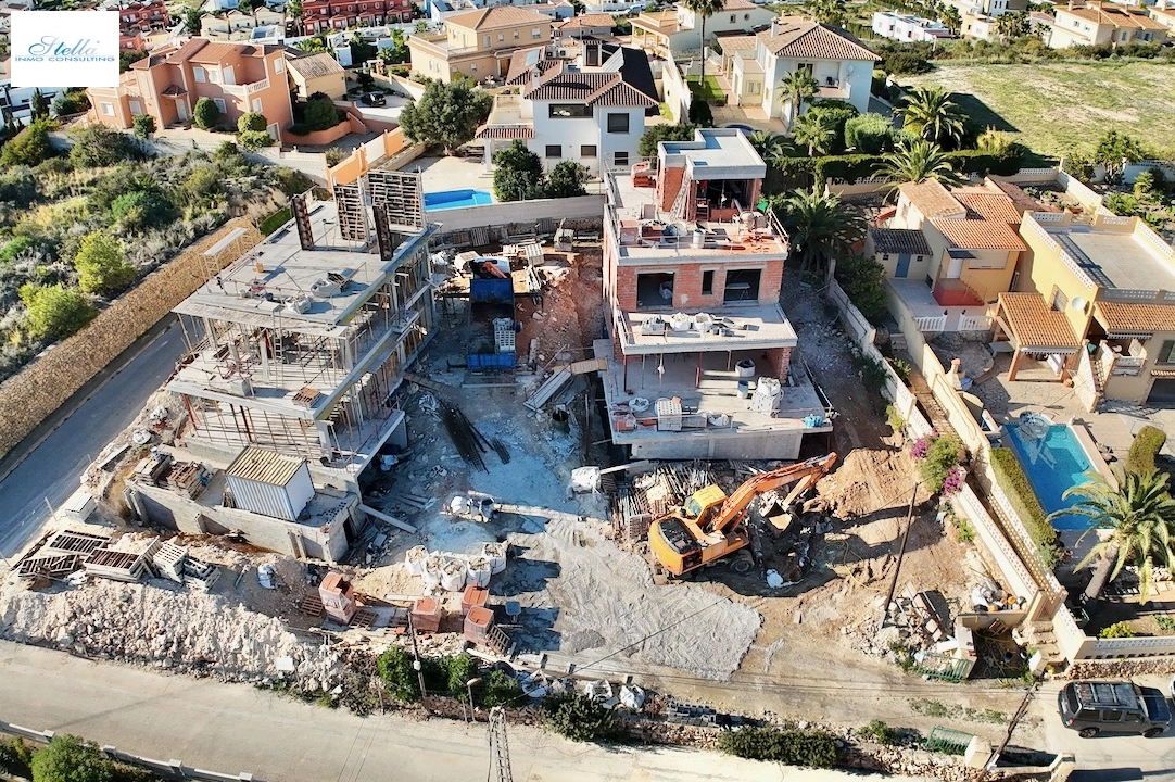 villa en Calpe(Ortembach) en venta, superficie 350 m², aire acondicionado, parcela 792 m², 4 dormitorios, 4 banos, piscina, ref.: CA-H-1849-AMBE-26