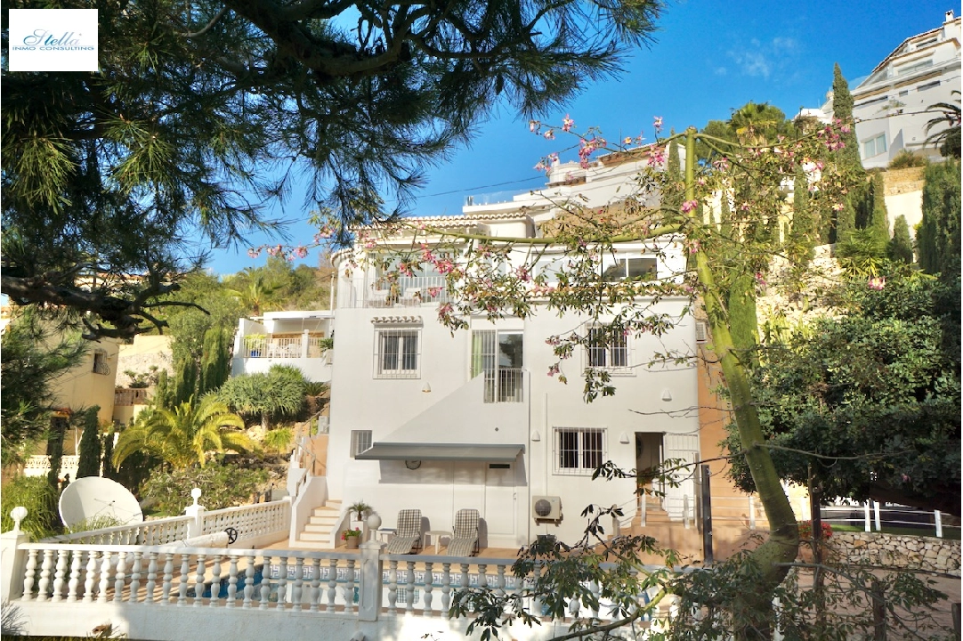 villa en Moraira(Arnella) en venta, superficie 248 m², aire acondicionado, parcela 958 m², 5 dormitorios, 3 banos, piscina, ref.: CA-H-1854-AMB-3